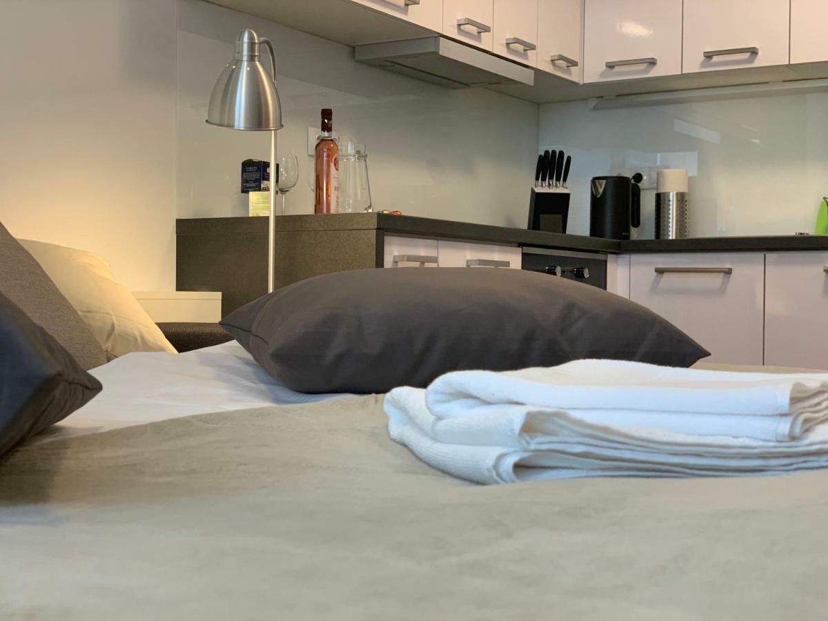 Ap 1 - Apartments 4U Brezinova "Overnight Simply" Hradec Králové Exteriér fotografie